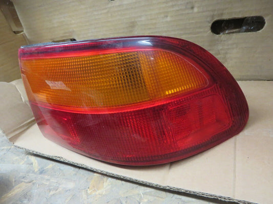 feu arriere honda civic 1995 droite
